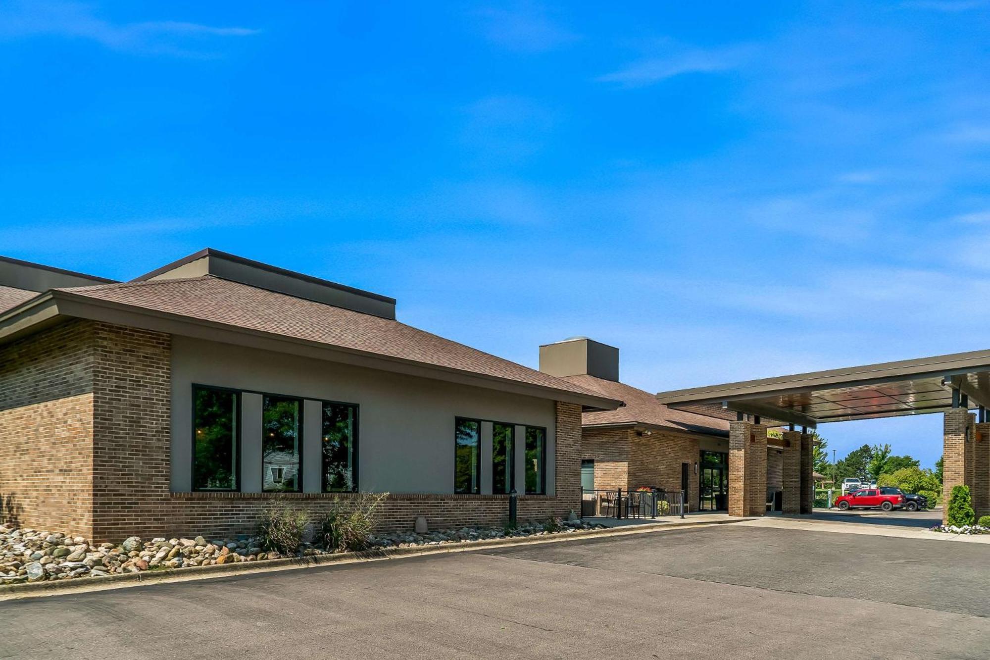 Best Western Okemos/East Lansing Hotel & Suites Exterior foto